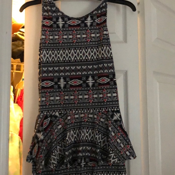Beautiful soft aztec pattern worn only once - Picture 2 of 3